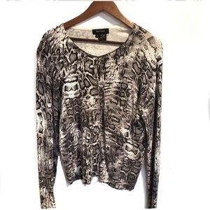 Karen Kane leapard print soft button up sweater